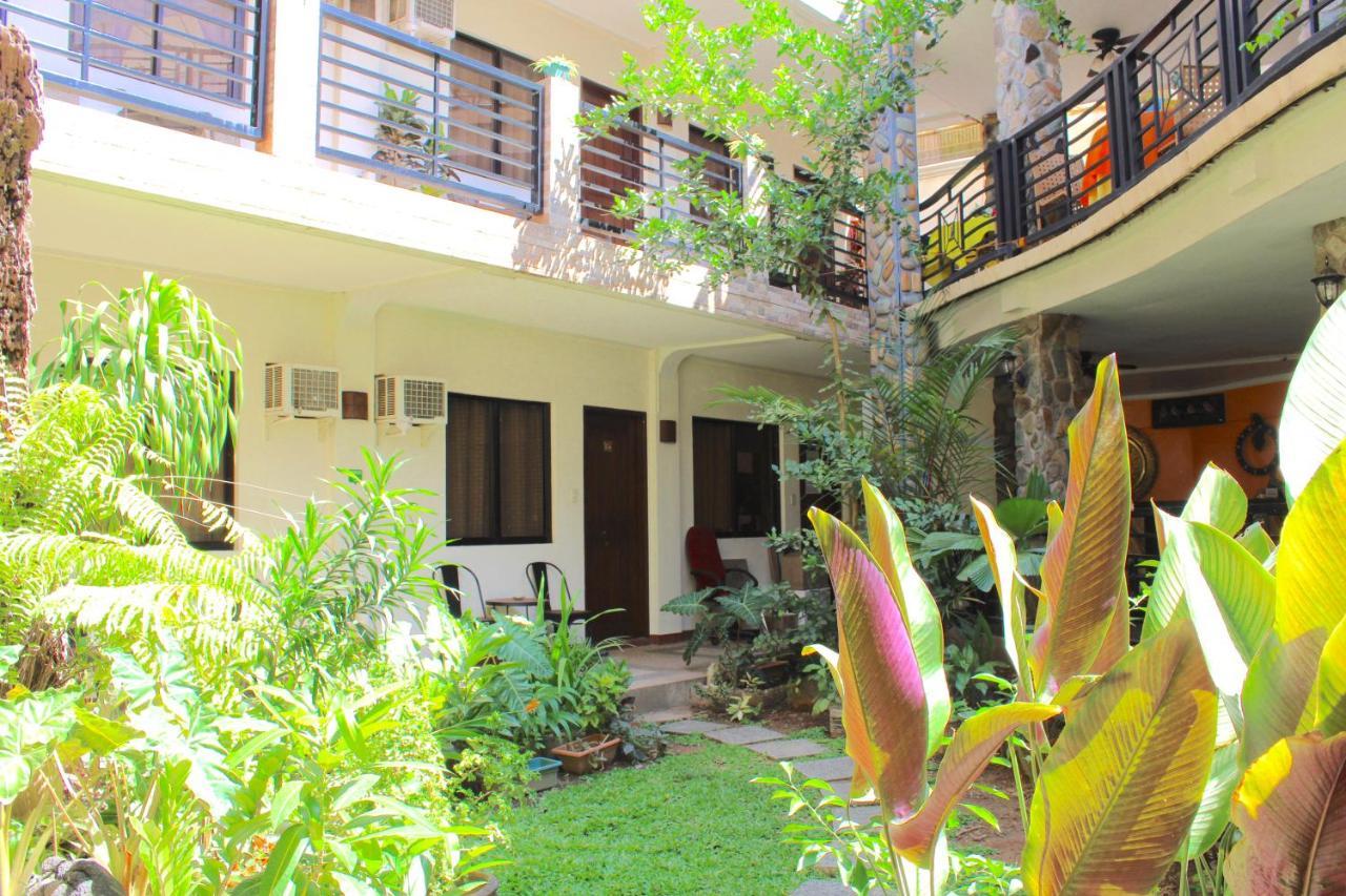 Balaibinda Lodge Coron Buitenkant foto